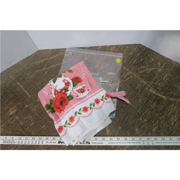 Towel w/ Farming/Rodeo Pin Backs, 1 Apron