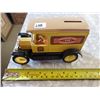 Image 1 : 1917 FORD MODEL T VAN ERTL COIN BANK