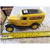 Image 2 : 1932 FORD DELIVERY VAN ERTL COIN BANK