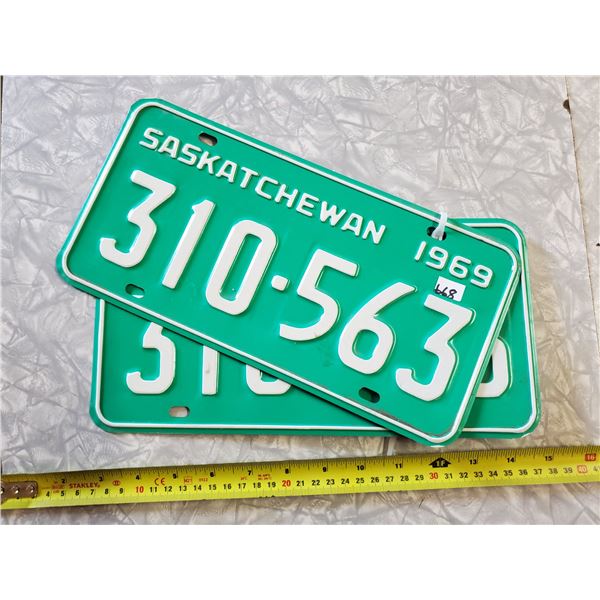 PAIR 1969 SASKATCHEWAN LICENSE PLATE W/ WAR AMP TAGS