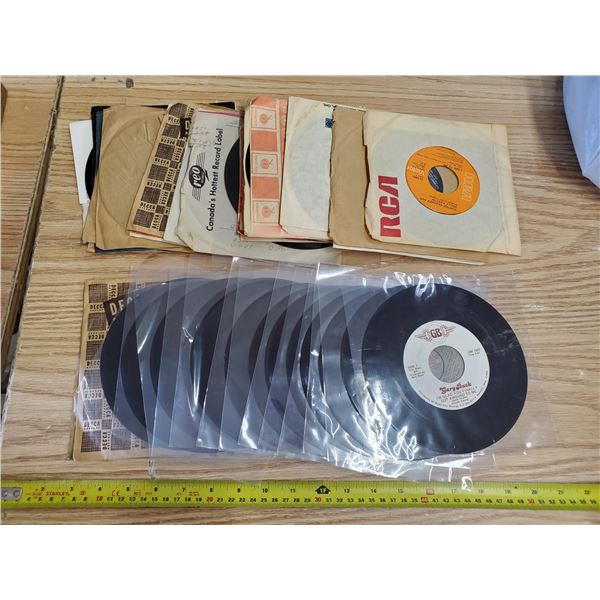 35 Country 45’s, Dolly Parton, Alabama, Barbra Mandrell, etc.