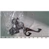 Image 1 : 4-3 3/4"iron nail head hooks