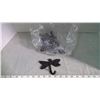 Image 1 : 6-Iron dragonfly hooks aprox. 3"x4"