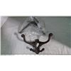 Image 1 : 2-Iron dual hooks approx. 7" wide