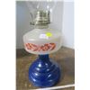 Image 3 : Blue & White floral motif coal oil lamp