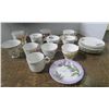 Image 1 : Vintage lot of cups & saucers