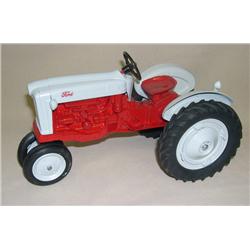 Ford 900 1/12th Scale by Scale Models