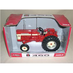 IH 450 Diesel Utility Tractor