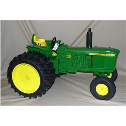 JD 4020 w/ Duals, ROPS, & wf 1/8th scale