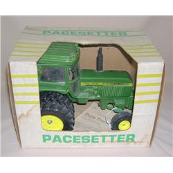 JD 4440 Style Pacesetter Decanter 1/16th scale