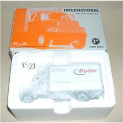 1st Gear IH Ryder Trucks 1/53rth Scale Delivery Truck