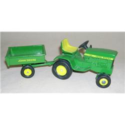 JD 140 L&G Tractor w/ Cart