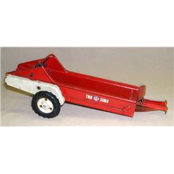 Tru-Scale Manure Spreader--long lever w/ white fenders