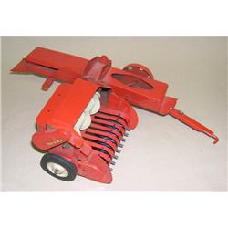 TS Square baler w/ Plastic Teeth & white rims & decals