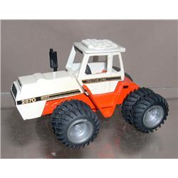 Custom Case 2870 '89 KFYR Ag Expo 1/64th Scale