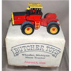 Custom Versatile 895 w/ Cab & Duals '90 Wheeler Michigan Show 1/64th Scale