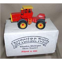 Custom Versatile w/ Cab & Duals '91 Wheeler Michigan Show 1/64th scale