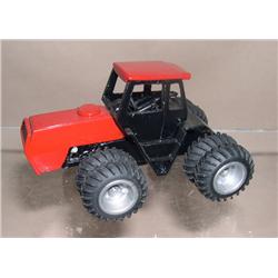 Custom CaseIH 4wd w/ Duals