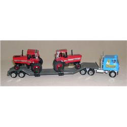 IH 1/64th Hauling Set w/ Red Wheeled 5088's