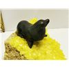 Image 2 : NATIVE SEAL CARVING SIGNED WW.80'