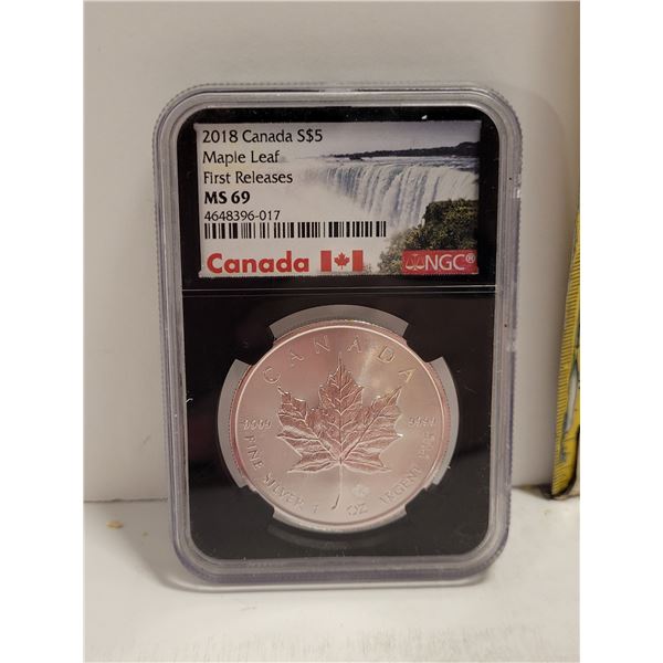 2018 SILVER $5 MAPLE LEAF PRIVY NCG MS69