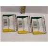 Image 2 : LOT OF 3 PACKS 1990 HOCKEY CARDS UNOPENED WAX PACKS WITH GUM