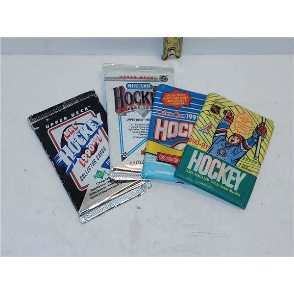 LOT OF 4 SEALED HOCKEY TRADING CARD  PACKS