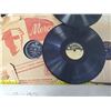 Image 7 : 341. Lot of gramophone records, misc artists (12)