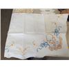 Image 3 : 356. Lot of vintage handwork, vintage crocheted cotton piano runner