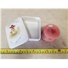 Image 1 : 376. Alabaster jar and Holly Hobby pin tray