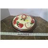 Image 1 : Apple pie Plate w/ Lid