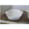 Image 4 : 2 Corning Casserole Dishes 8" - 1 Shallow, Comes with 1 Glass Lid