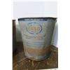 Image 5 : 2 Esso Pails, 1 Esso Tin