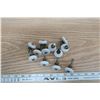 Image 3 : White Drawer Knobs