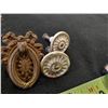 Image 4 : Antique Drawer Pulls