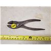 Image 1 : Ford pliers