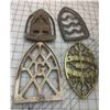 Image 1 : ANTIQUE SAD IRON TRIVET LOT