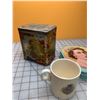 Image 2 : ROYALTY TINS AND MUG