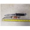 Image 3 : 2 HAND KNIVES