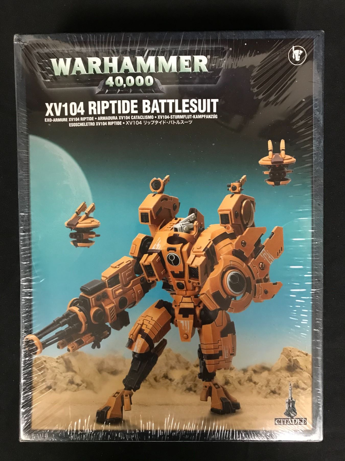 WARHAMMER 40,000 XV104 RIPTIDE BATTLESUIT (SEALED)