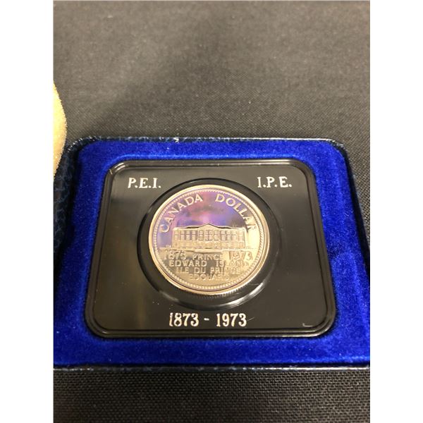 1973 CASED CANADIAN SILVER DOLLAR