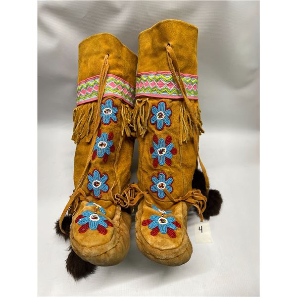 First Nations Beaded Footwear Mukluks Foot Approx: 10x3.5  & 14 Tall