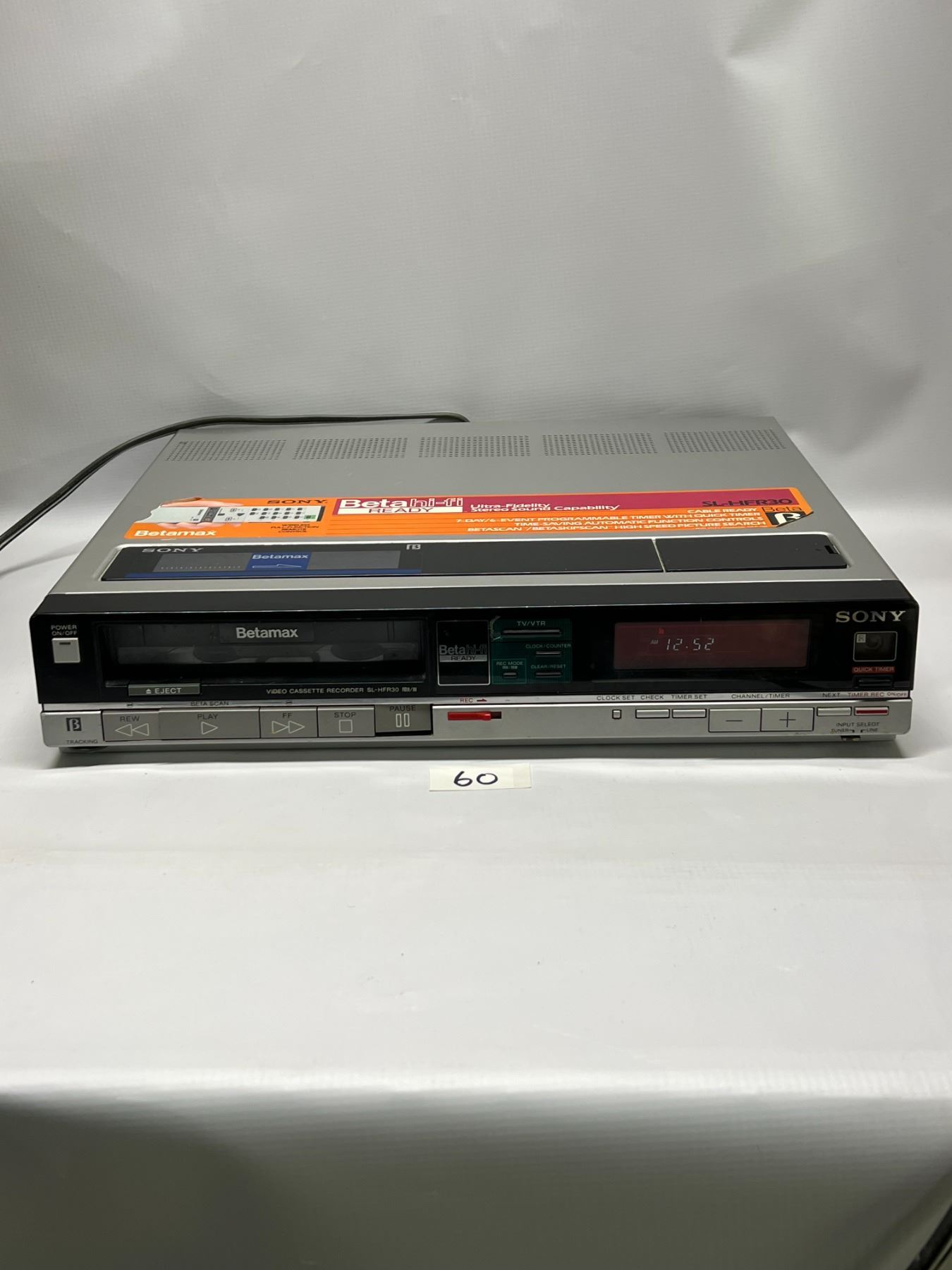 Sony Betamax Beta Video Cassette Recorder SL-HFR30 Appr: 17x14"