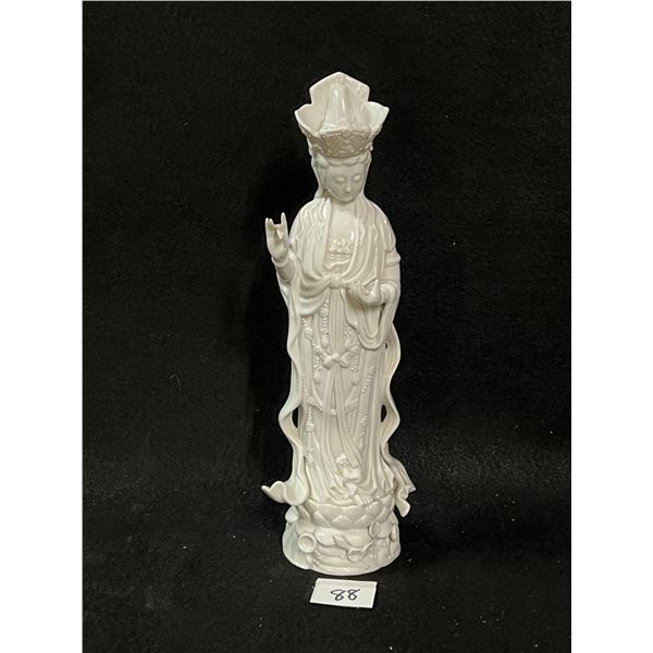 White Porcelain Asian Statue / Figure Japan Approx: 15.5"T 5.25"W