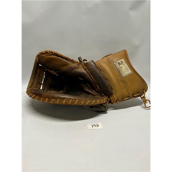 Vintage Cooper Right Hand Goalie Trapper Glove Hockey