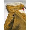Image 5 : First Nations Gauntlet Mitts Approx: 15.5x9"