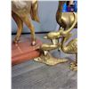 Image 3 : Vintage Western Cowboy Horse Clock 315 United Mantel Shelf Electric (USA) - Brass Ornaments