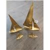 Image 1 : Vintage Taiwanese Brass Sailboats x4 Largest 15"h - Medium 11 1/2"h - Smallest both are 6"h