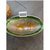 Image 3 : Metal Dish with Sparkled Camels - Decorative Dish - Elaborately Carved Wooden Vase