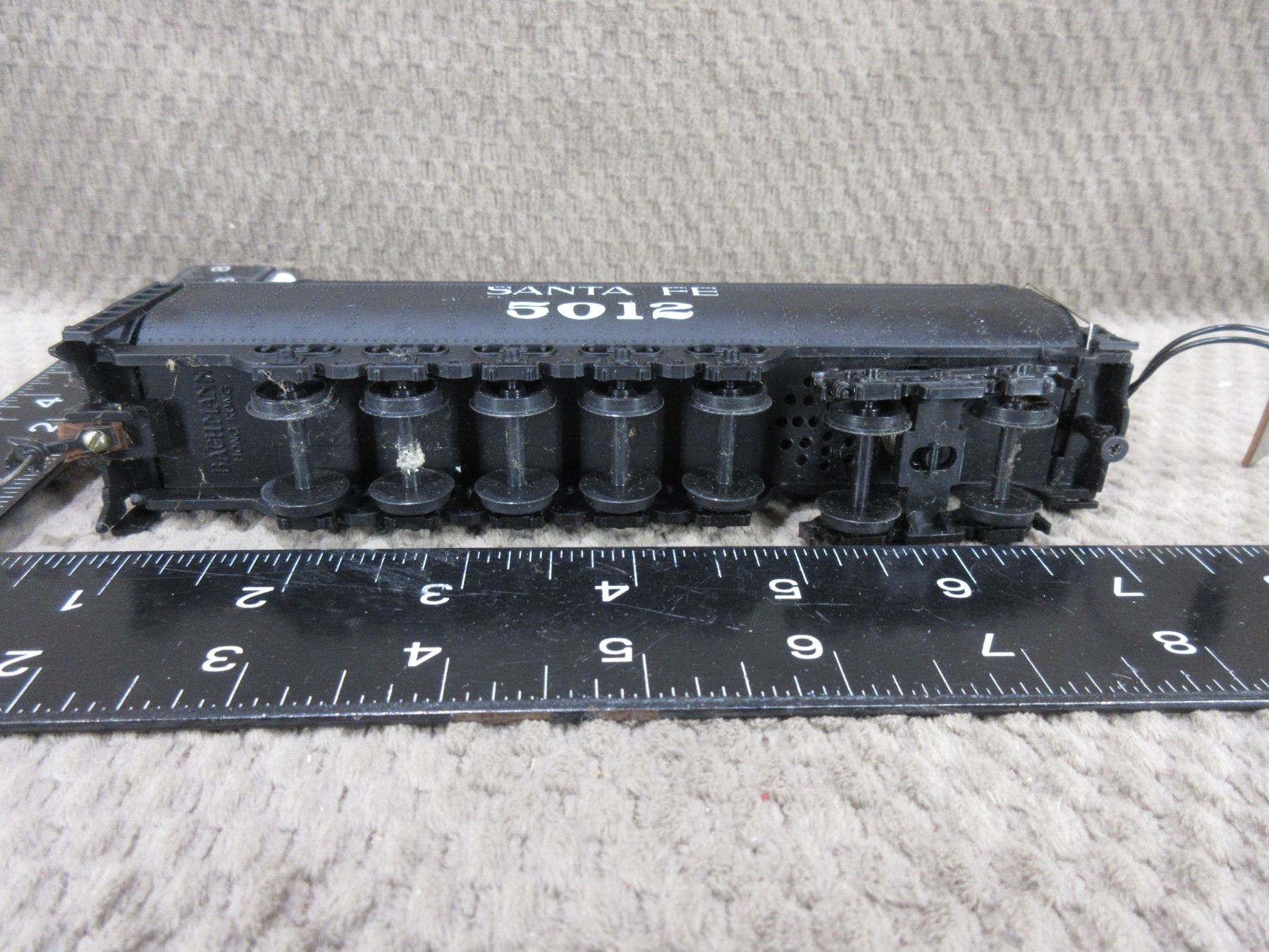 Coal Car Tender 5012 - Santa Fe - HO Scale